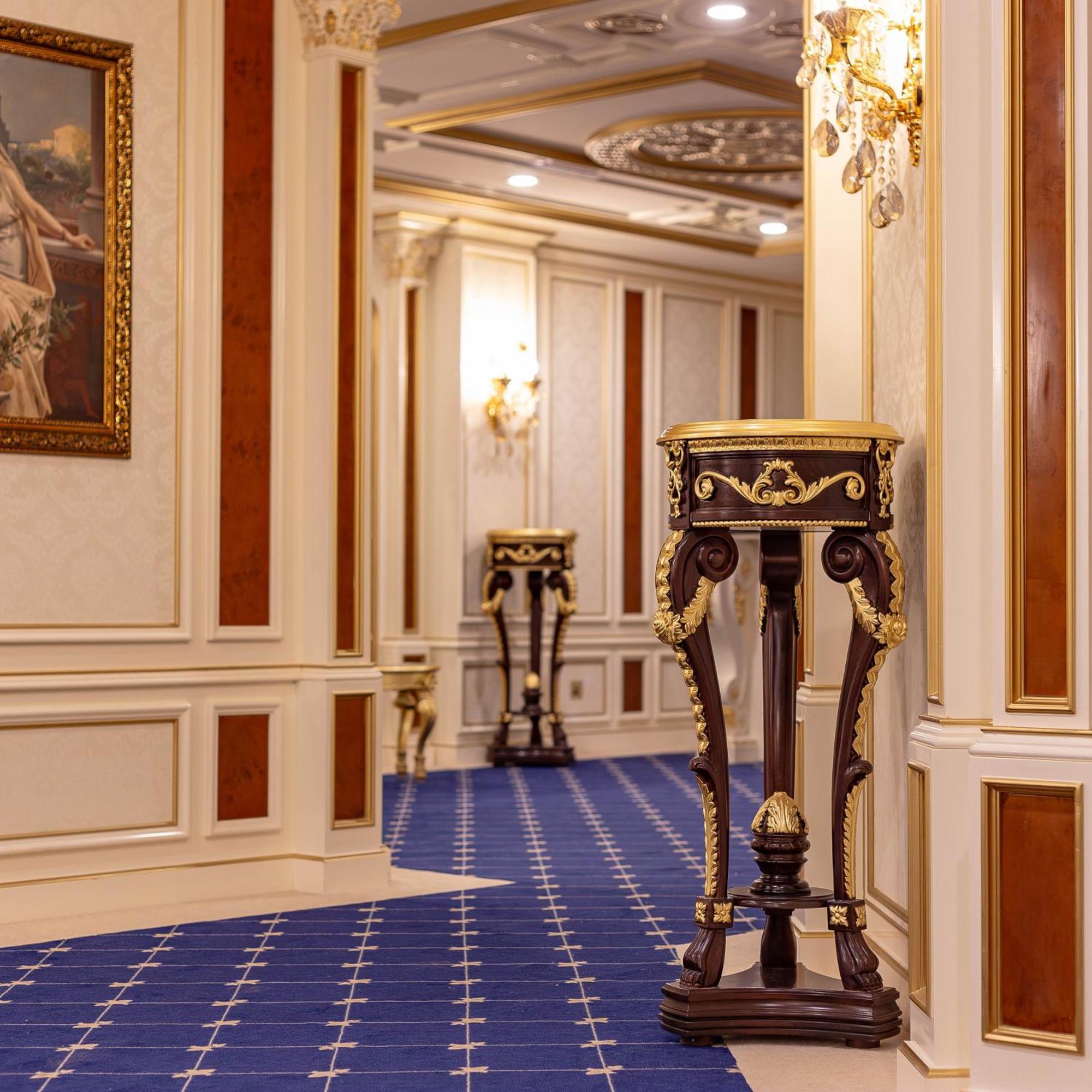 Cristal Erbil Hotel Экстерьер фото The interior of the hotel