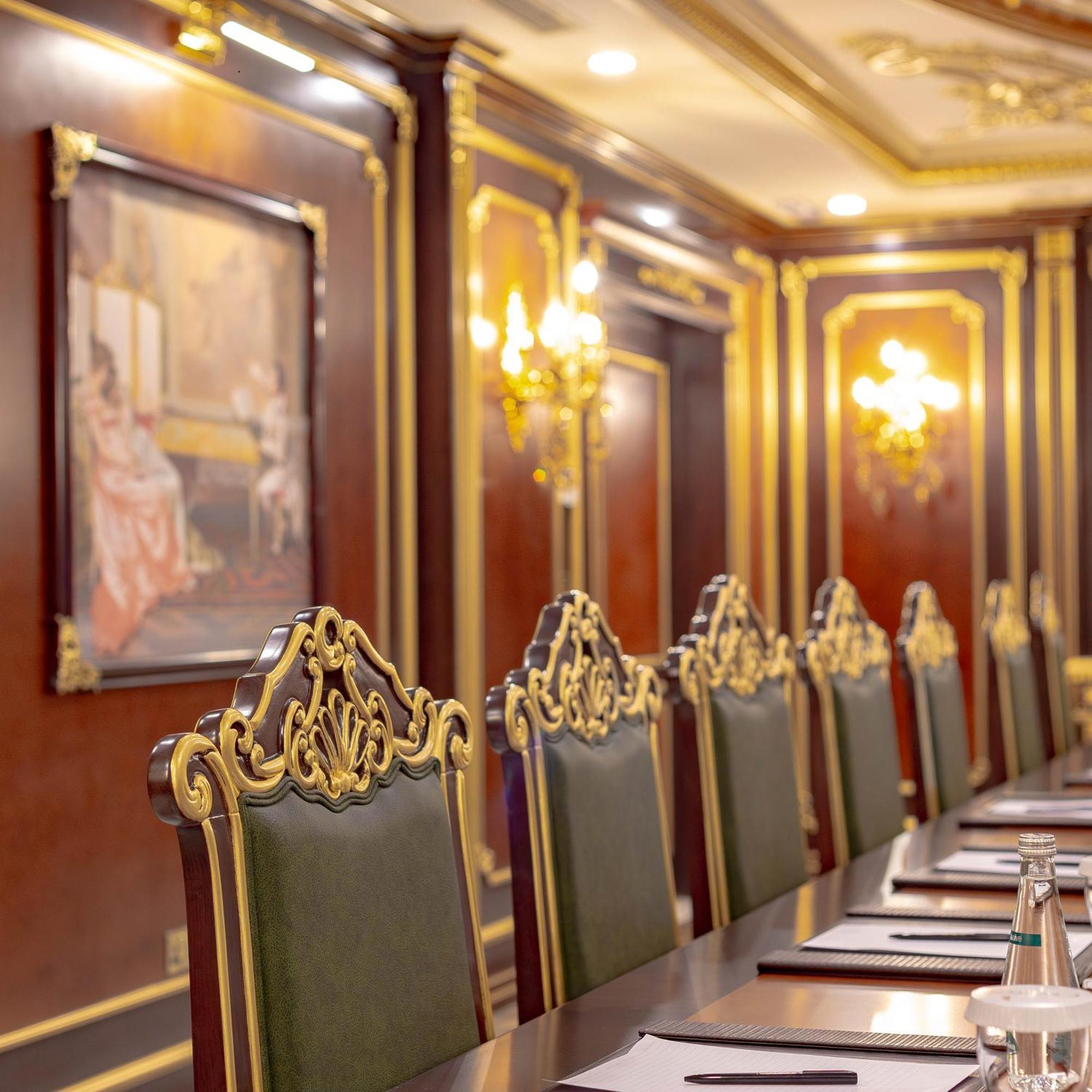 Cristal Erbil Hotel Экстерьер фото The interior of the restaurant
